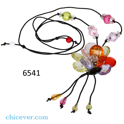 Halskette, Acryl Perlen, Handarbeit, Länge verstellbar, 6541 - zum Schließen ins Bild klicken
